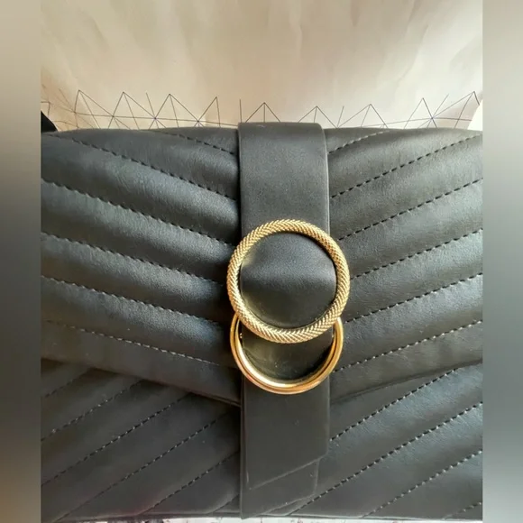 Call it Spring Shoulder Bag - Picture 3 of 7